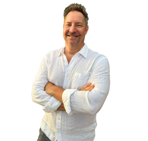 Seth Perler headshot with arms crossed.